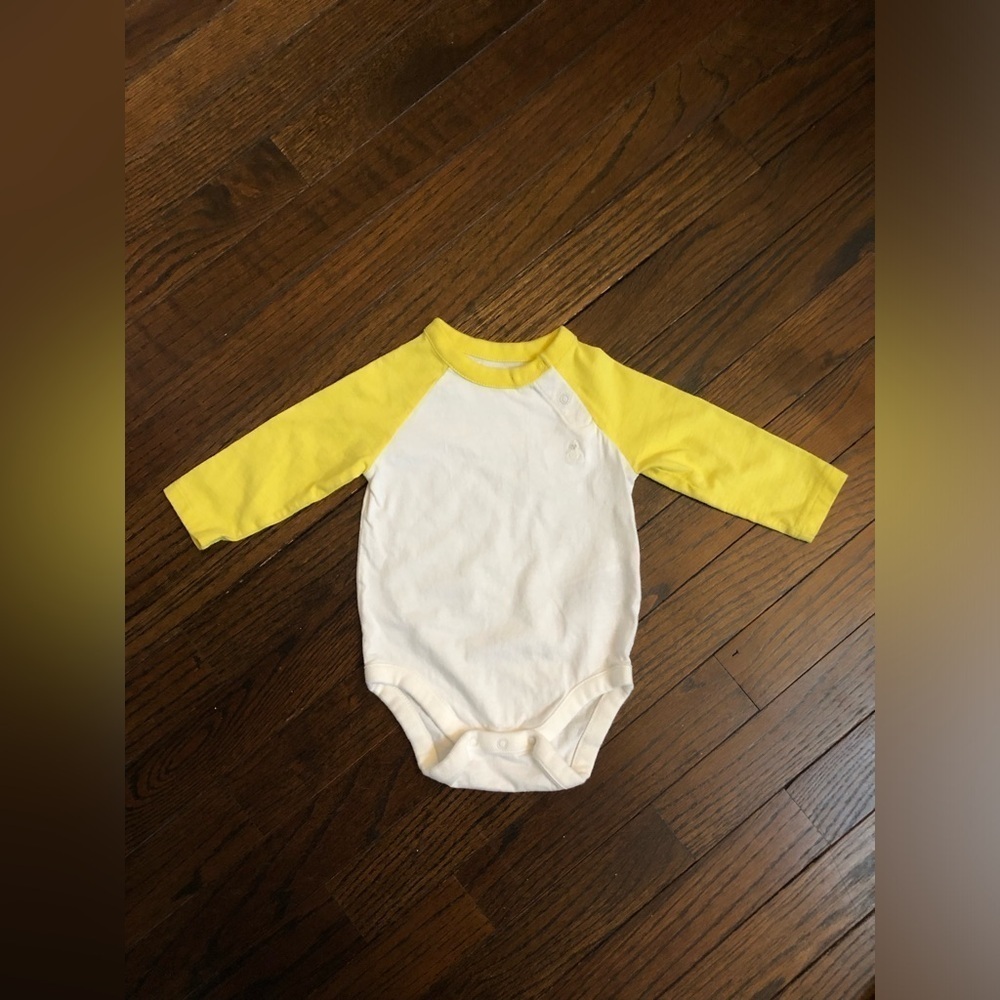 BabyGap Bundle x2: Boys 3-6M Long-Sleeve One-Pieces Yellow/Blue Stripes - EUC!! - Picture 7 of 10